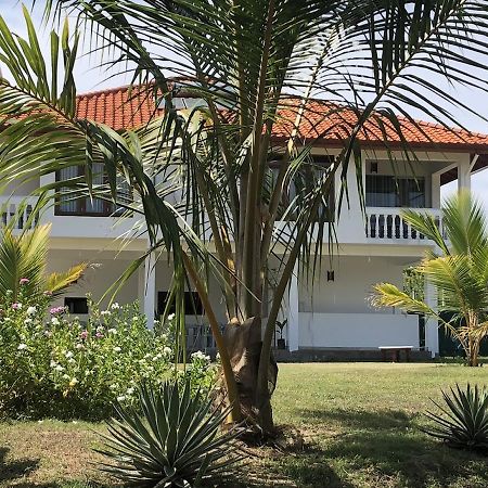 Ypsylon Resort Ostkueste Nilaveli Esterno foto