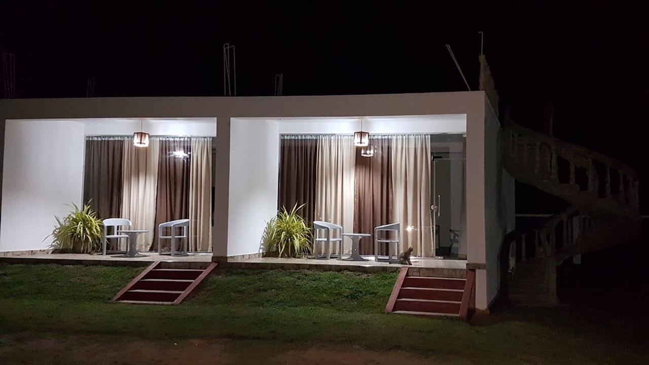 Ypsylon Resort Ostkueste Nilaveli Esterno foto